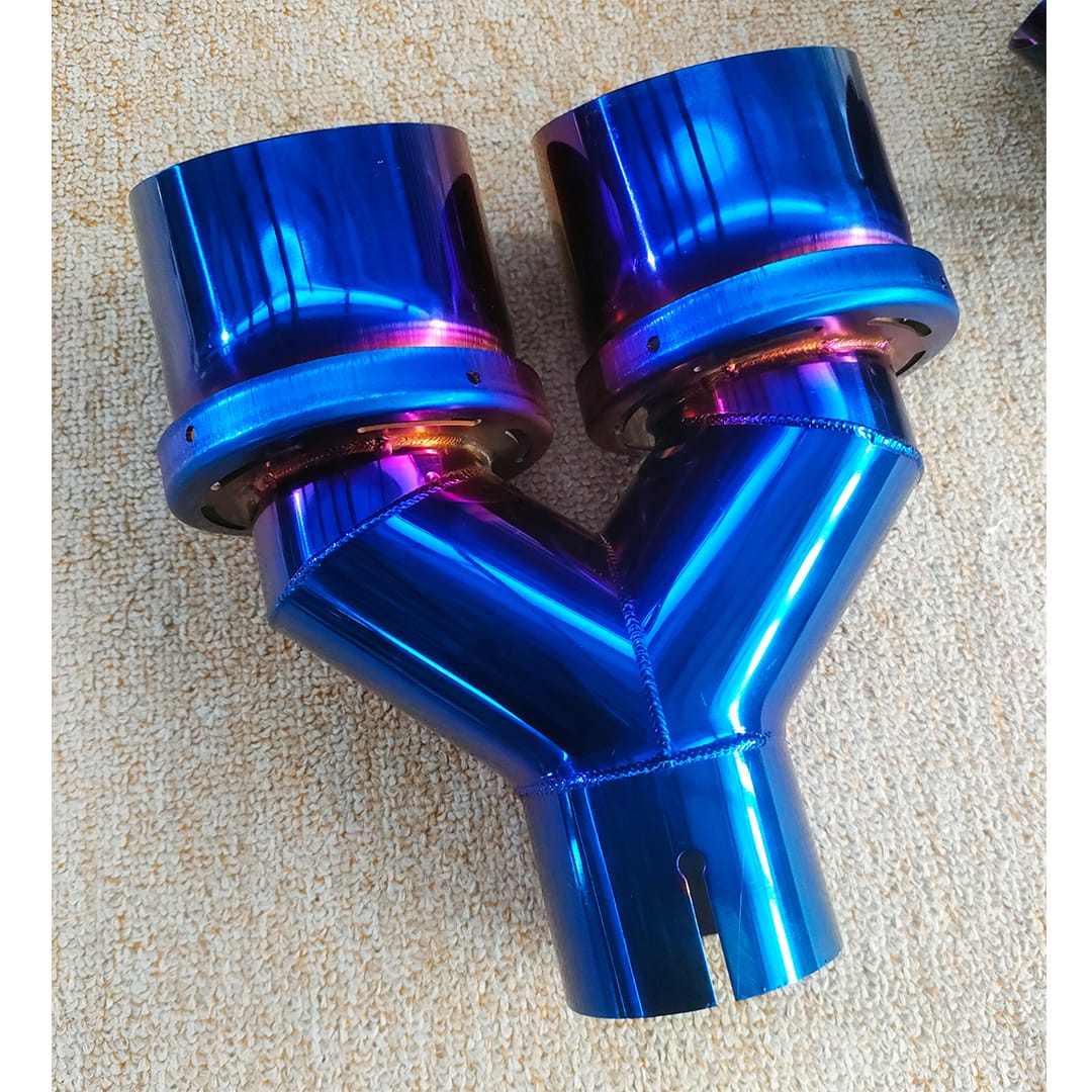 Exhaust in pvd titanium blue colo