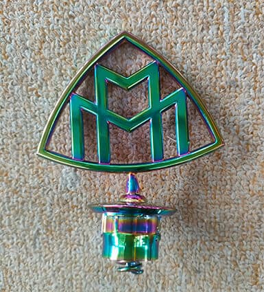 Accessories coated in pvd rainbow coating