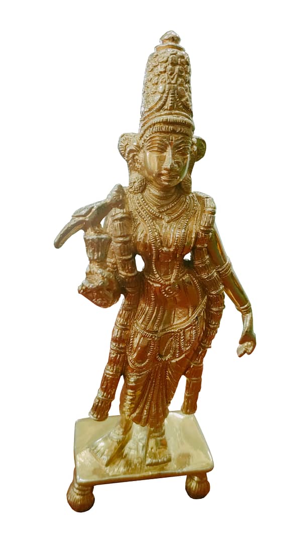 Statue coated in gold color