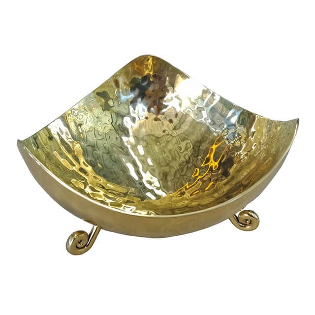 Statue coated in pvd gold coating