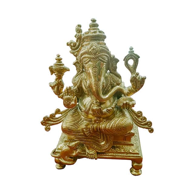 Statue coated in pvd gold color